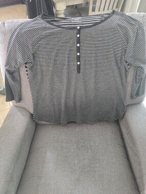 Old Navy Black & Gray Striped Henley